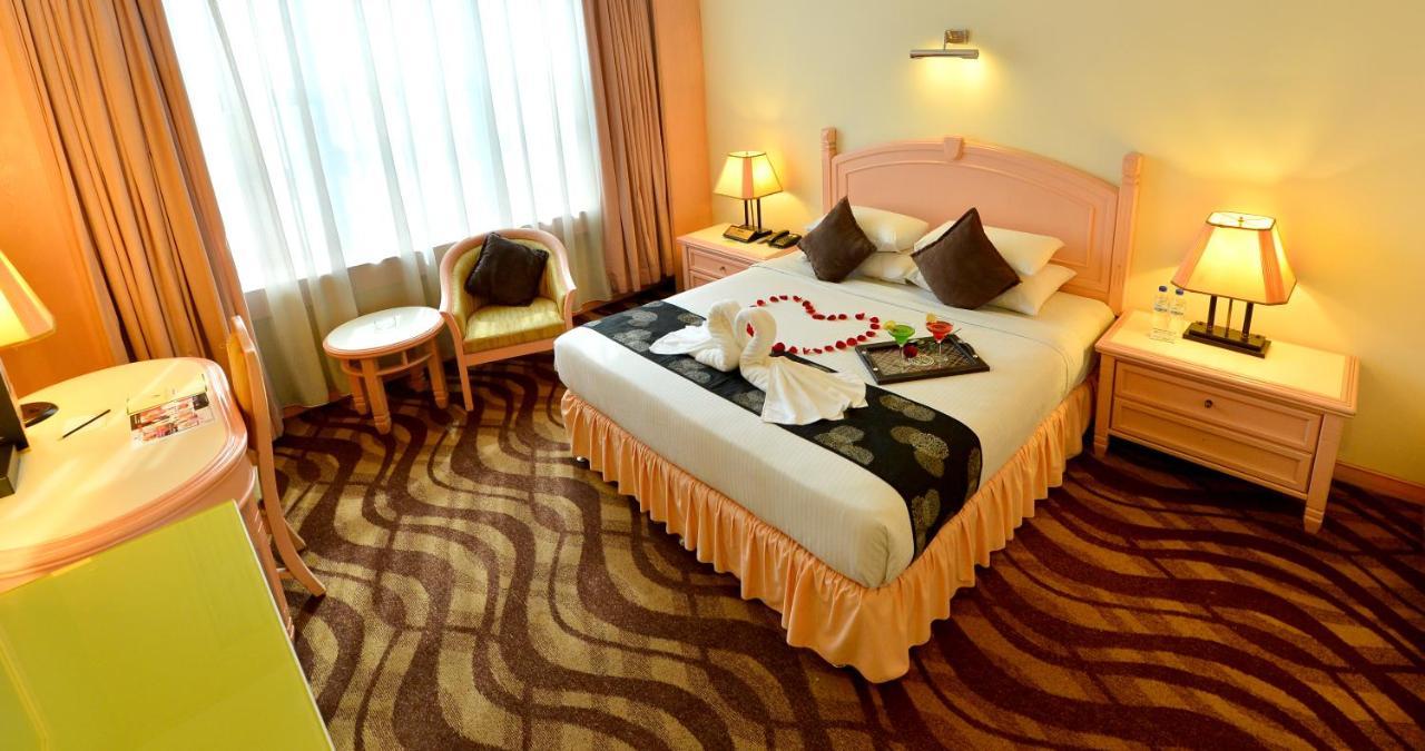 Emerald Puteri Hotel Sungai Petani Exterior foto